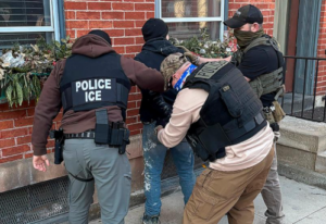 突然遭遇ICE逮捕
